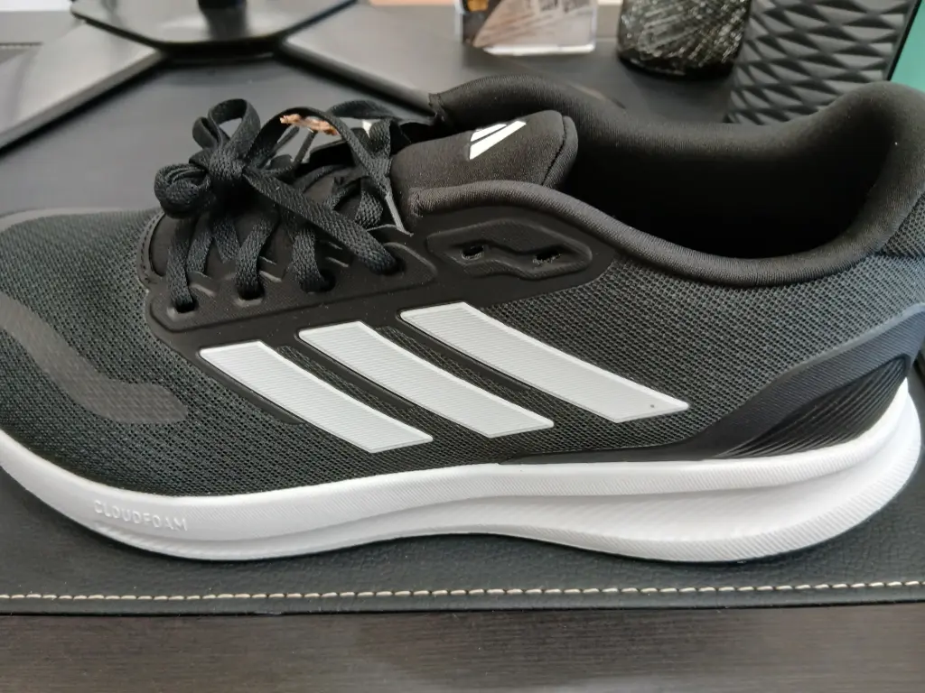 ADIDAS NEGROS 
